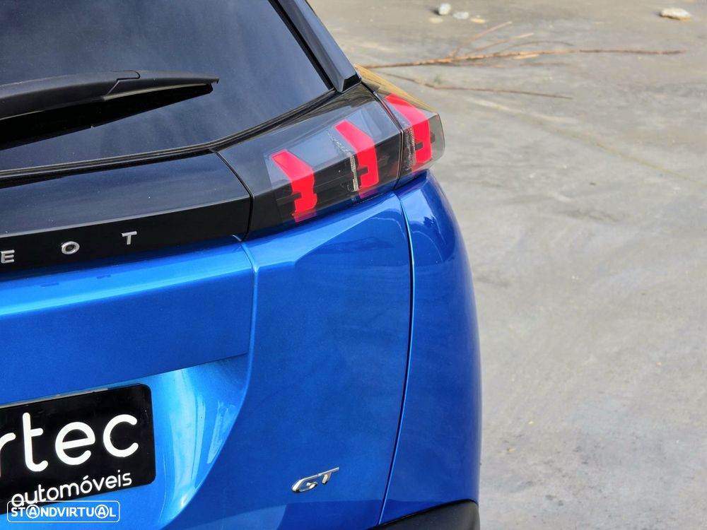 Peugeot e-2008 50 kWh GT - 32