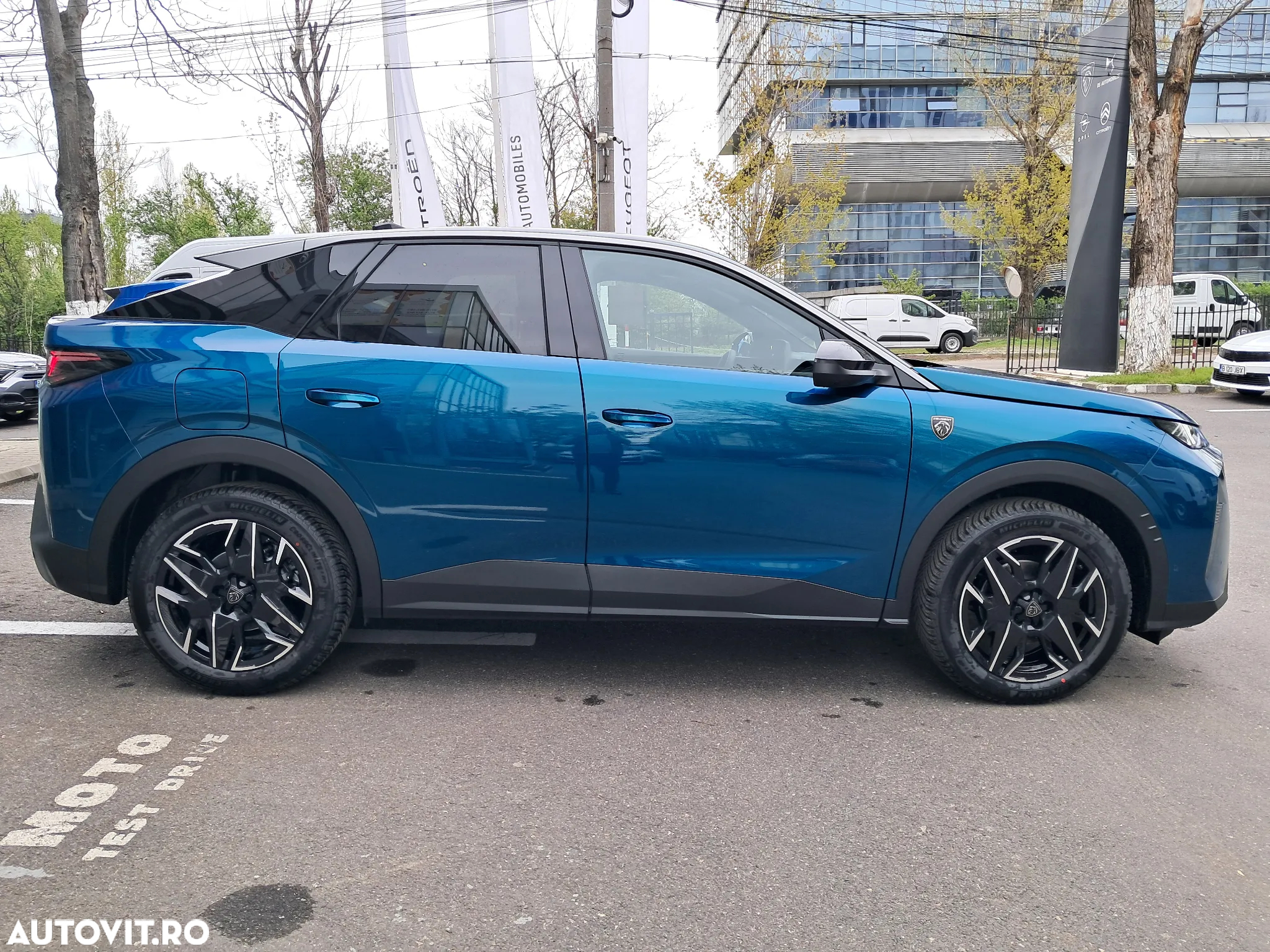 Peugeot 3008 Hybrid 145 e-DSC6 GT - 3
