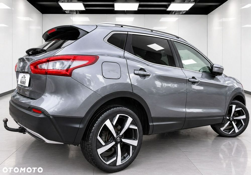 Nissan Qashqai 1.2 DIG-T Xtronic TEKNA+ - 32