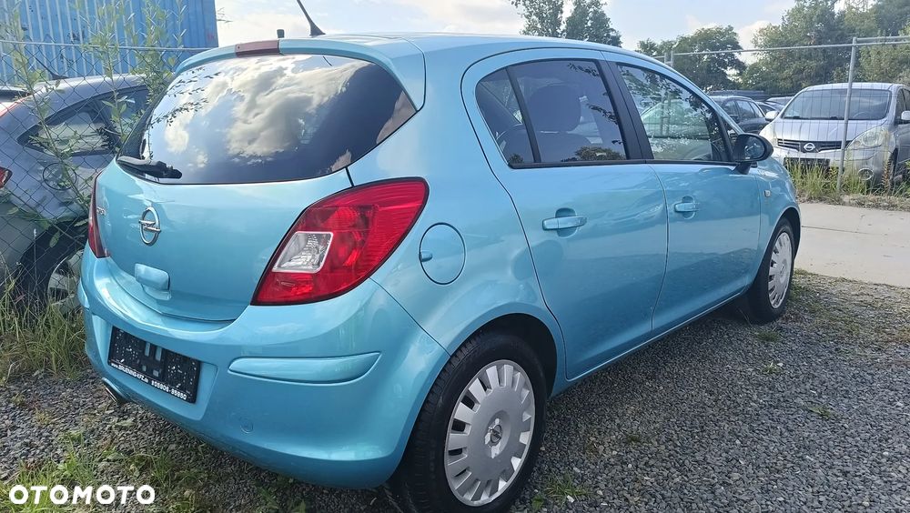 Opel Corsa 1.4 16V Graphite - 4