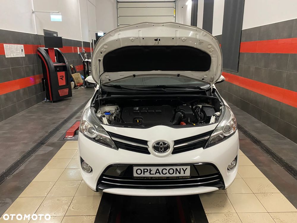 Toyota Verso 1.6 5-Sitzer - 24