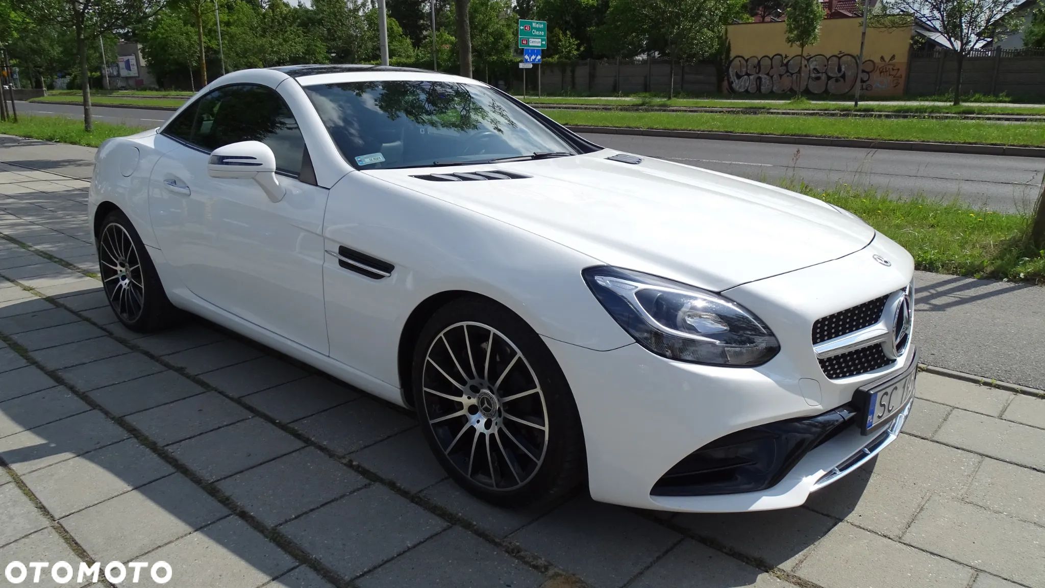 Mercedes-Benz SLC 300 9G-Tronic - 1