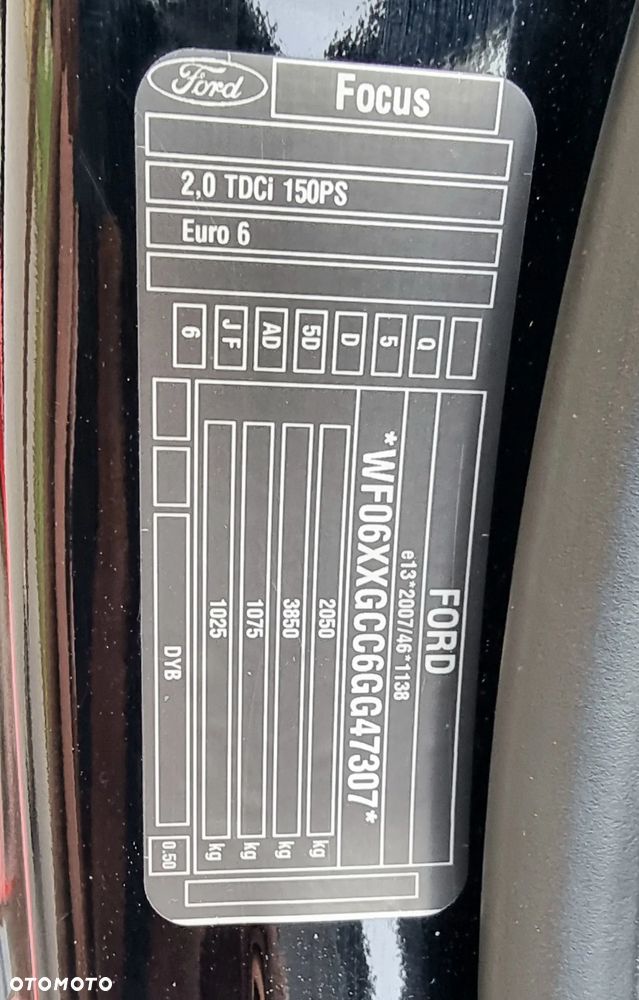 Ford Focus 2.0 TDCi DPF Start-Stopp-System Titanium - 24