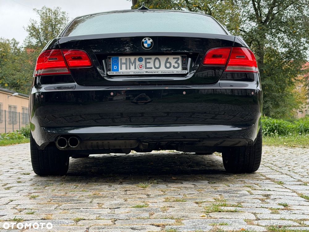 BMW Seria 3 330d - 15