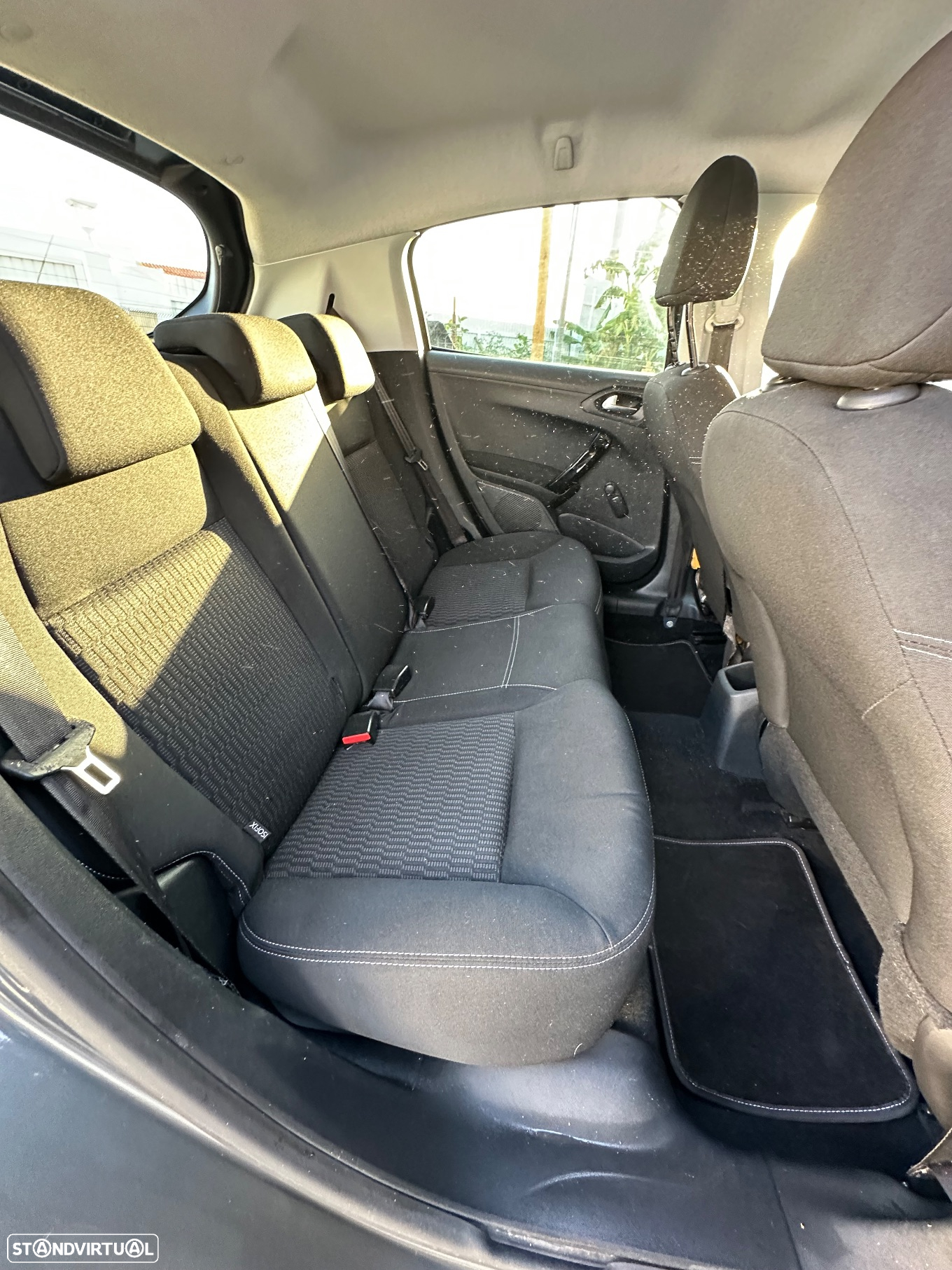 Peugeot 208 1.2 VTi SE Style - 20