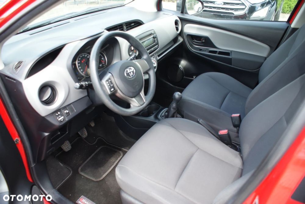 Toyota Yaris - 4