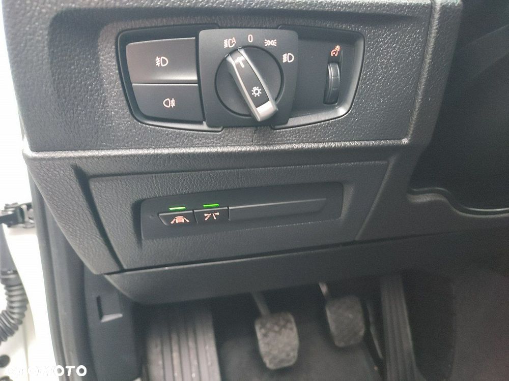 BMW Seria 1 118d xDrive Sport Line - 14