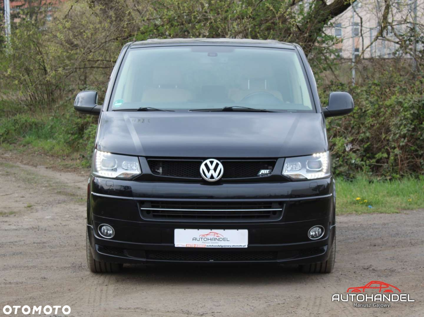 Volkswagen Multivan - 2