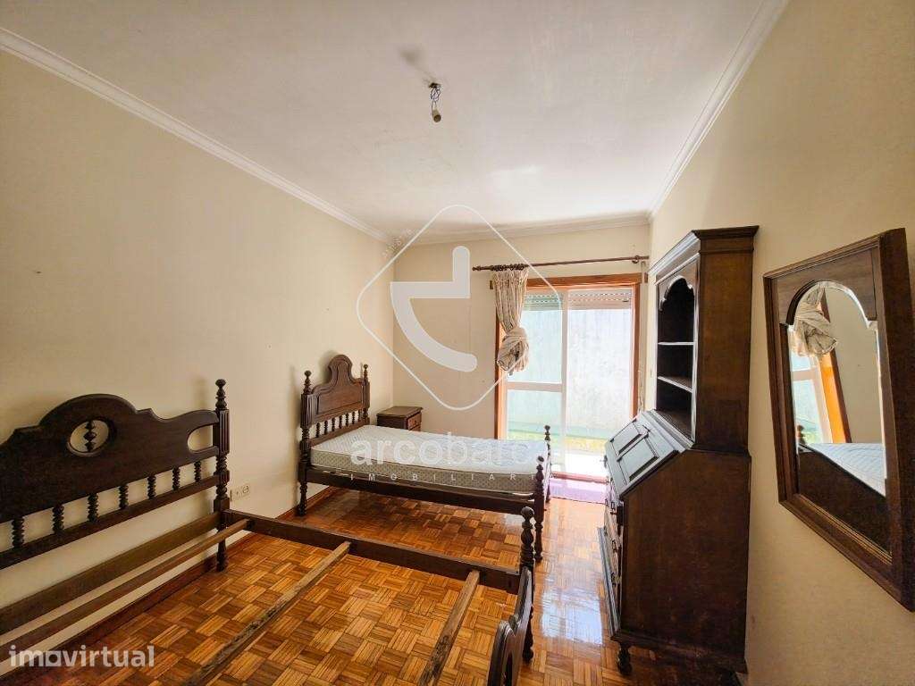 Moradia de 3 Pisos no Centro de Ponte da Barca com Aquecimento Central - Grande imagem: 5/25