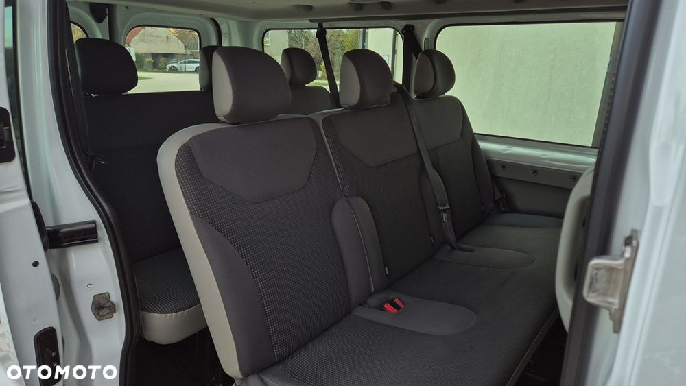 Opel Vivaro L2H1 2.9t Edition - 11