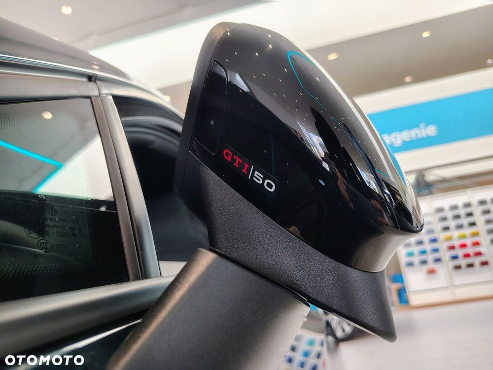 Volkswagen Golf - 12