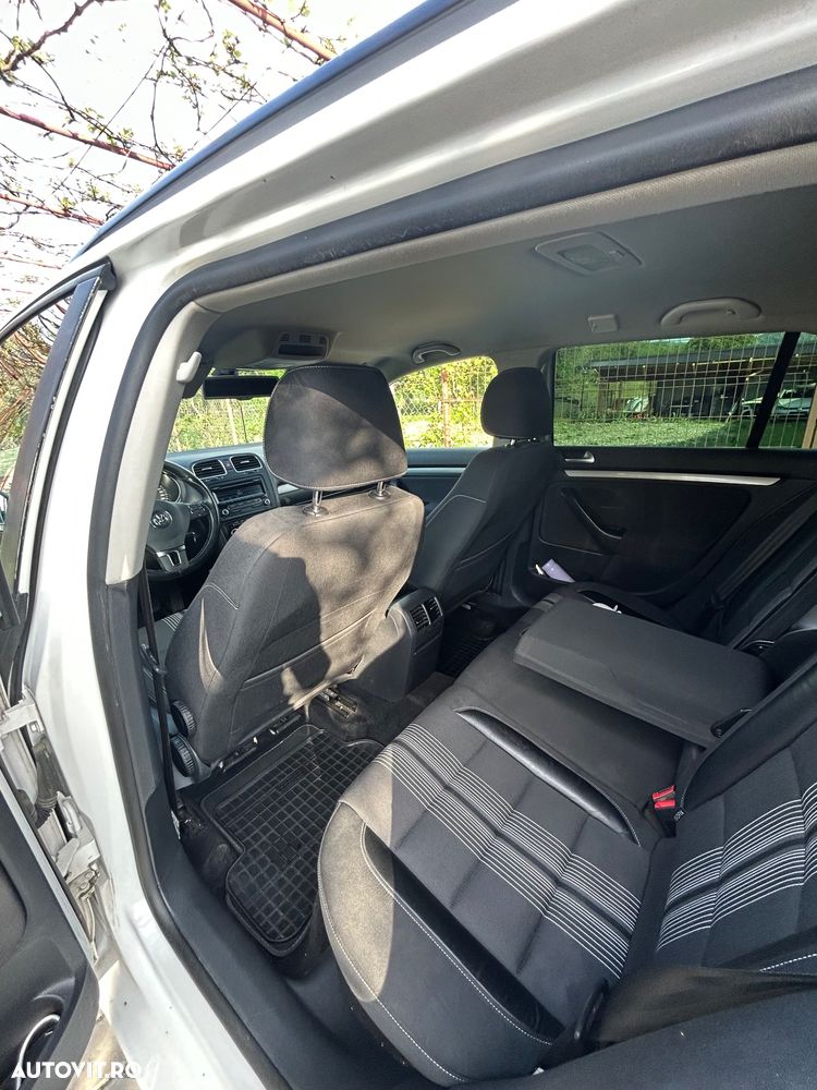 Volkswagen Golf 1.6 TDI DPF MATCH - 6