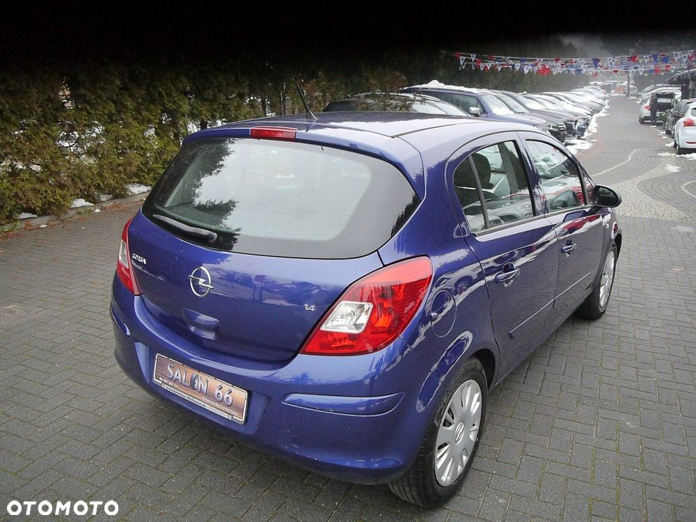 Opel Corsa 1.4 16V Cosmo - 5