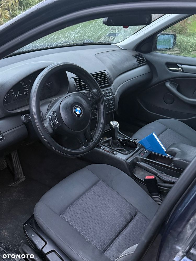 BMW Seria 3 318i - 14