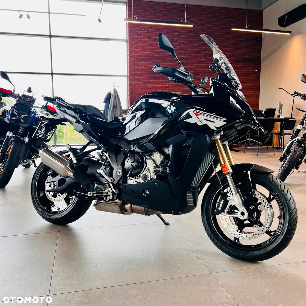 BMW XR - 1