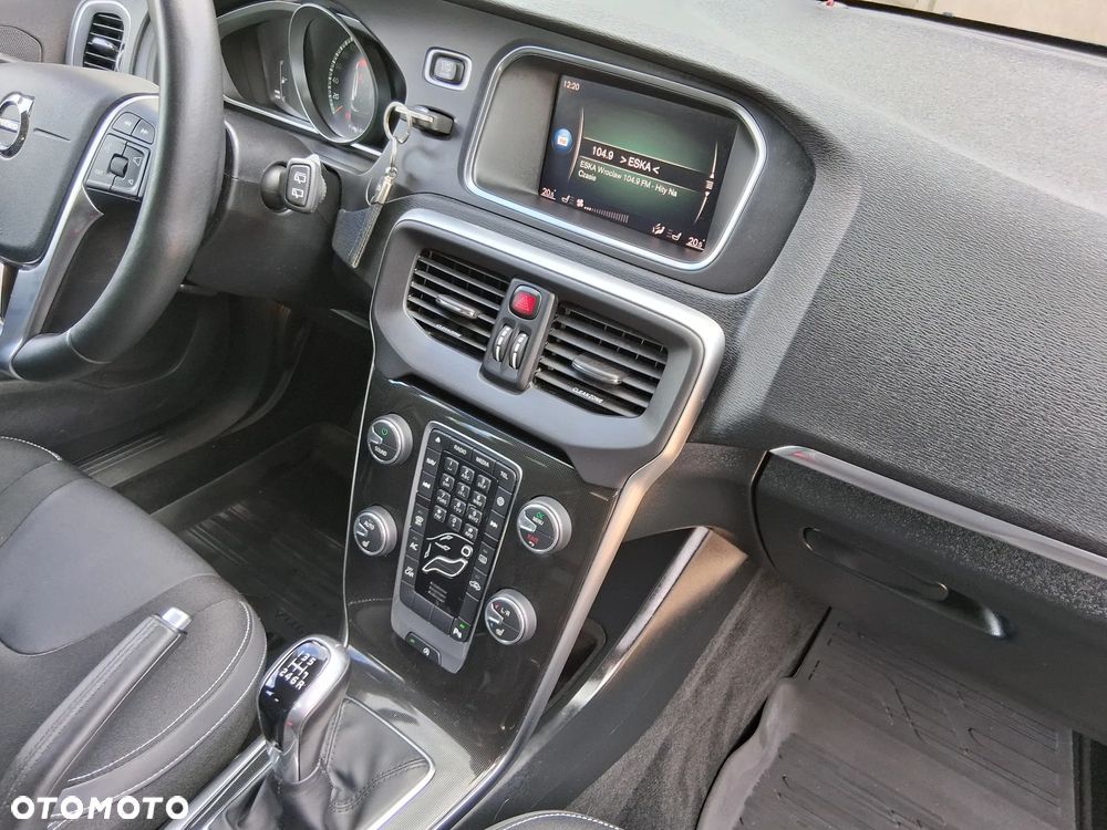 Volvo V40 D2 Inscription - 21
