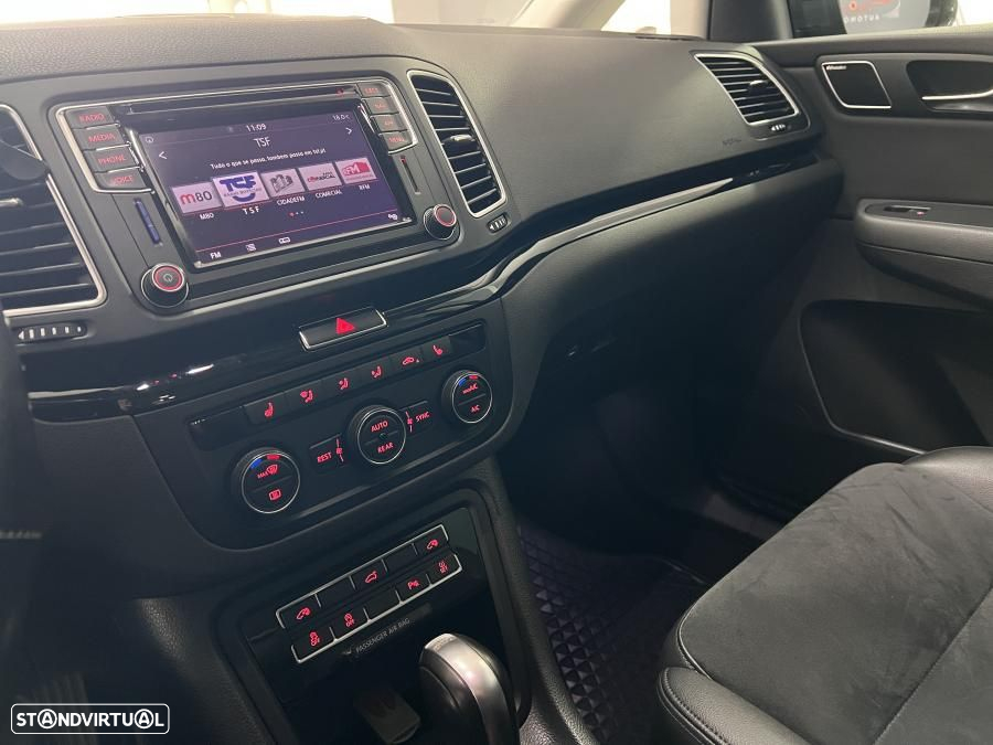 VW Sharan 2.0 TDI Trendline DSG - 18