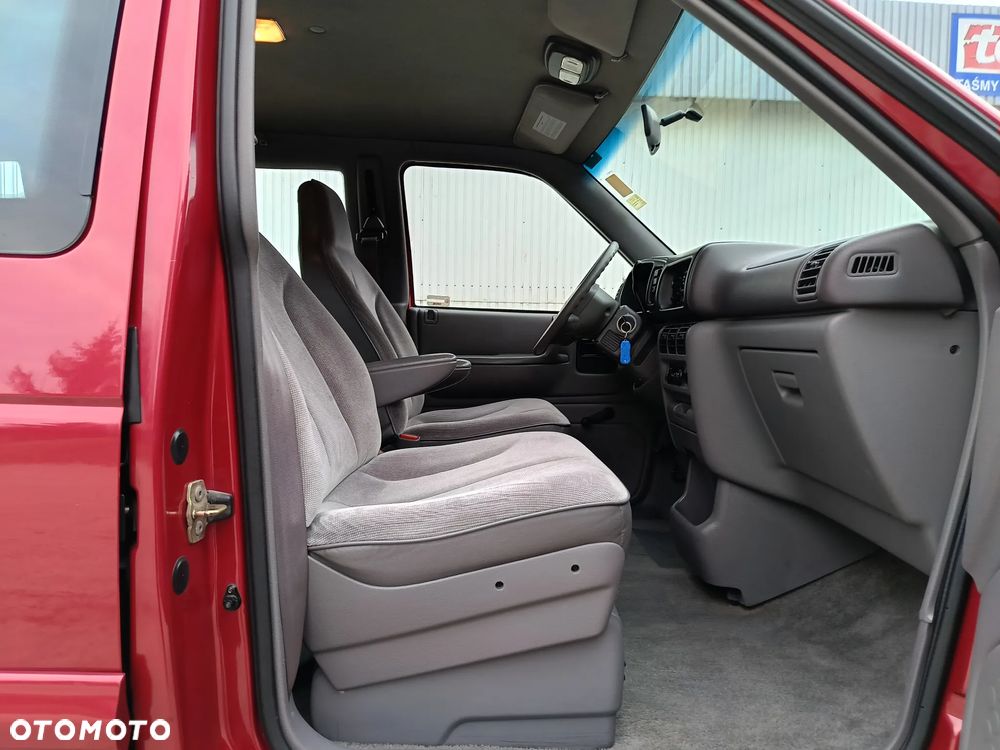 Chrysler Voyager - 18