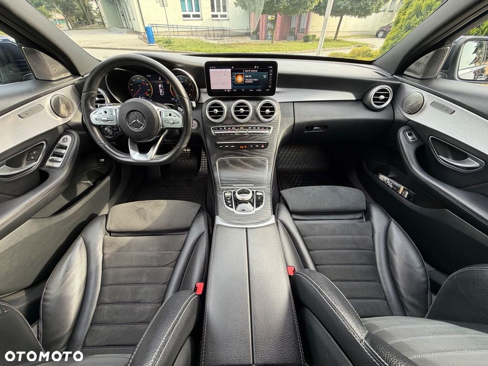 Mercedes-Benz Klasa C 160 9G-TRONIC AMG Line - 17