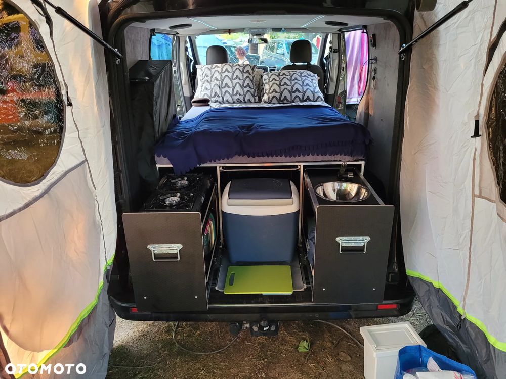 Opel Vivaro - 18