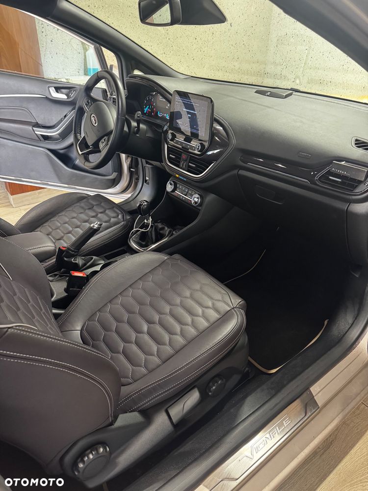 Ford Fiesta - 22
