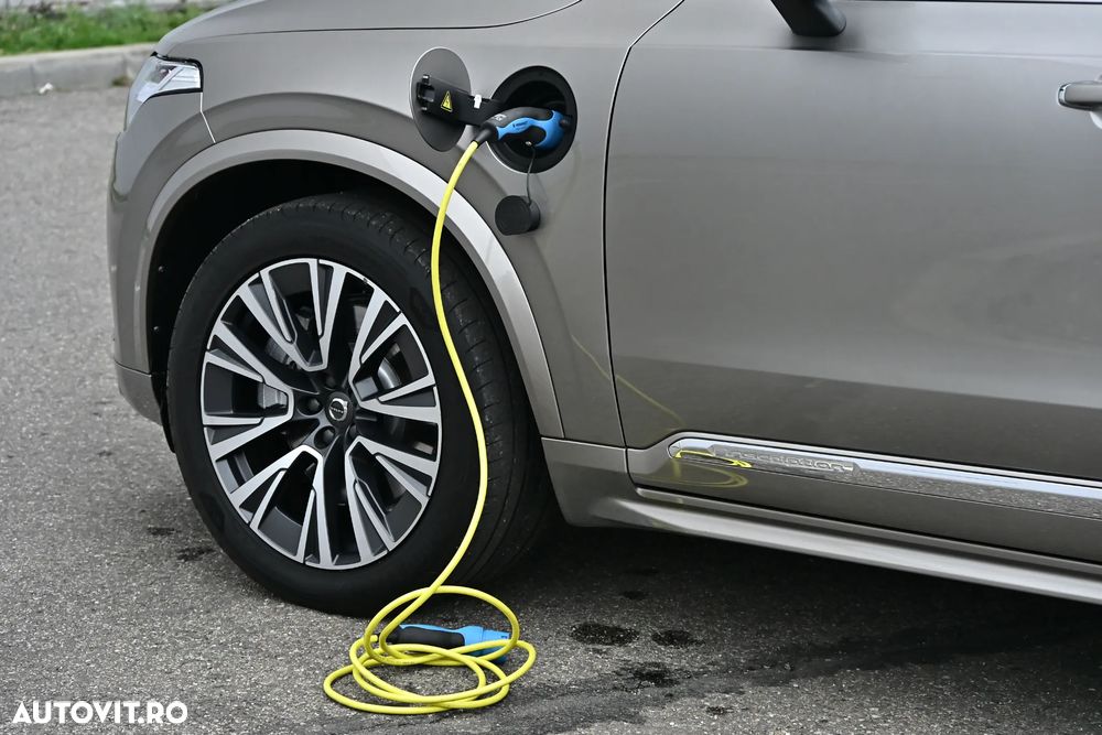 Volvo XC 90 T8 AWD Recharge Geartronic Inscription Expression - 40