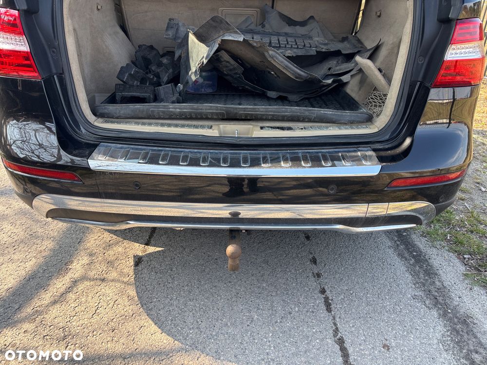 Mercedes-Benz ML - 25