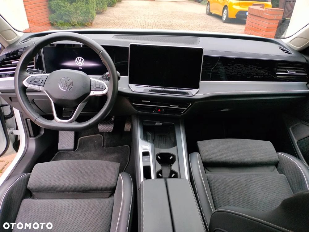 Volkswagen Passat - 16
