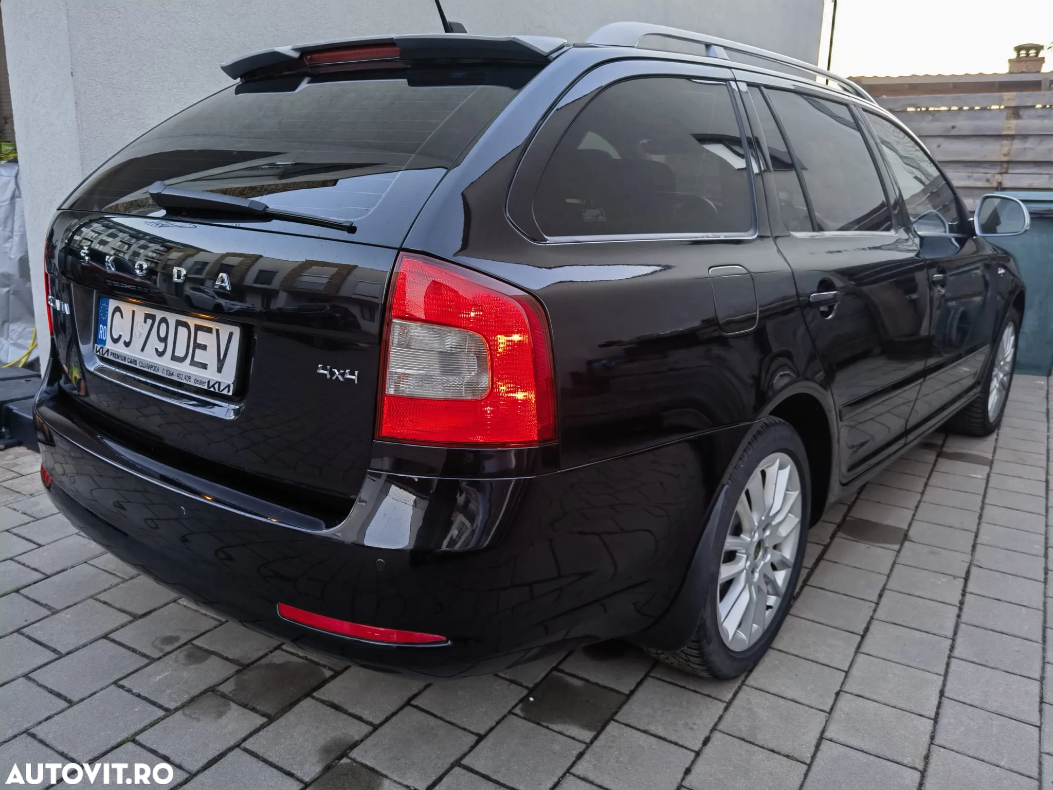 Skoda Octavia Combi 2.0 TDI Laurin Klement 4x4 DSG - 6
