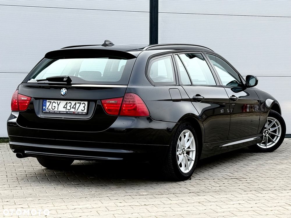 BMW Seria 3 318i - 18