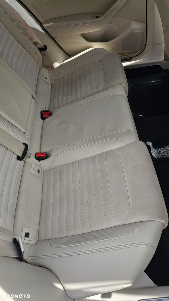 Volkswagen Passat 2.0 TDI BMT Highline - 36