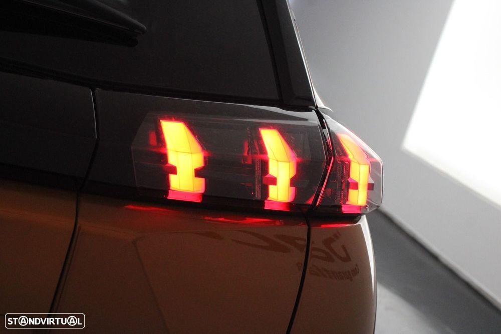 Peugeot e-2008 50 kWh Allure Pack - 37