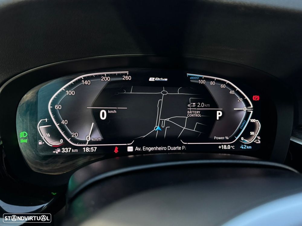 BMW 530 e Pack M - 28