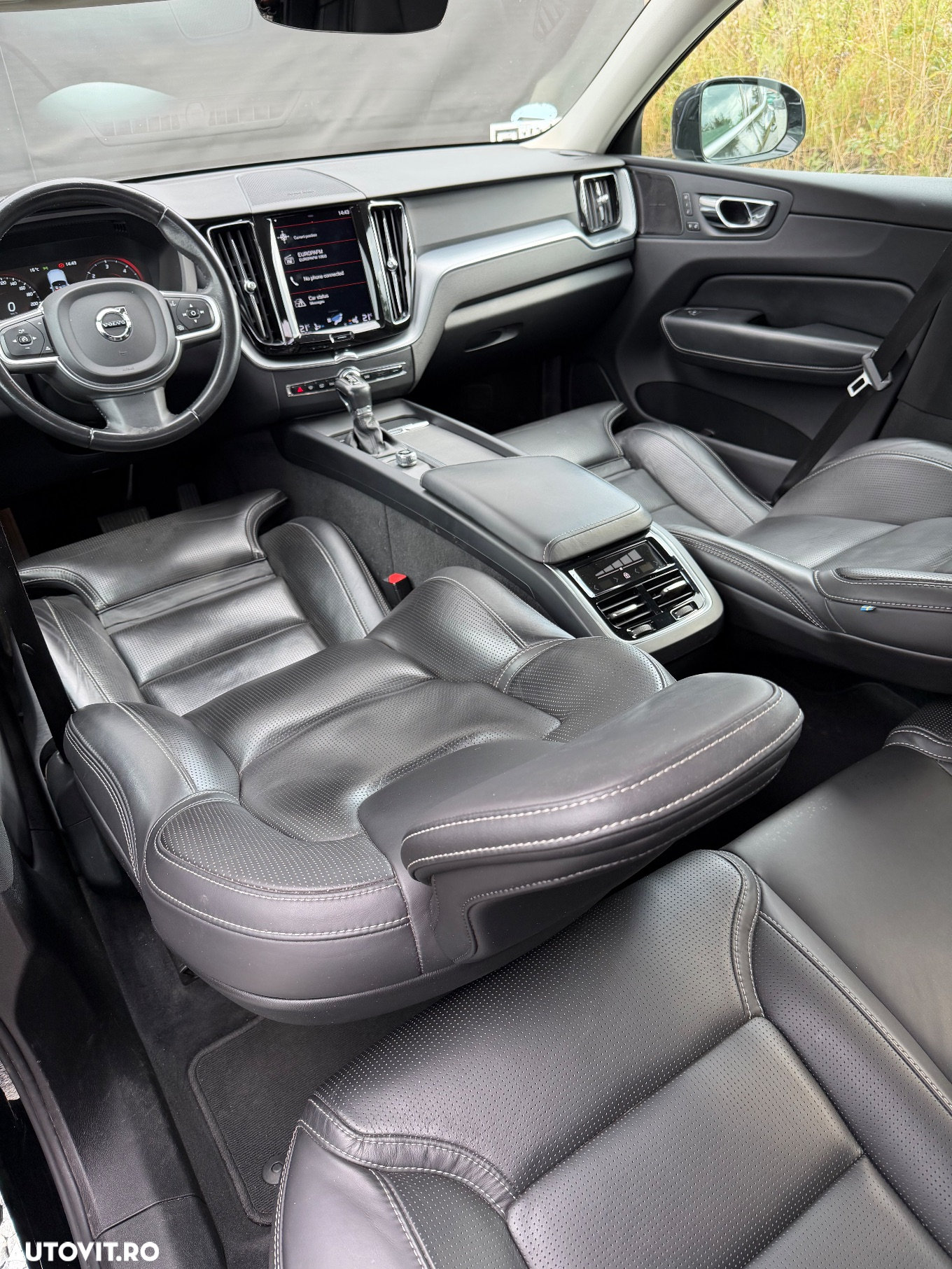 Volvo XC 60 D4 AWD Geartronic Momentum - 4