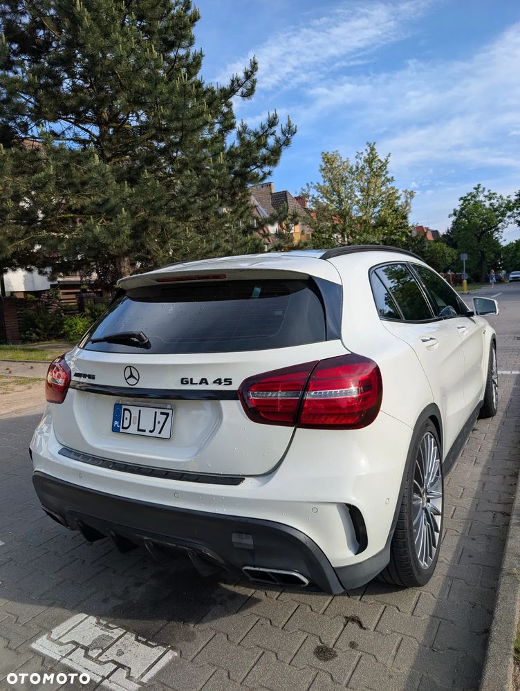 Mercedes-Benz GLA AMG 45 4Matic AMG Speedshift 7G-DCT - 9