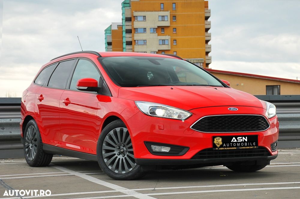 Ford Focus Turnier 1.5 EcoBlue Start-Stopp-System ST-LINE STYLE - 2