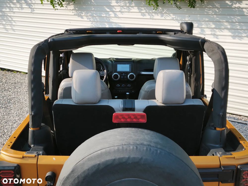 Jeep Wrangler - 22