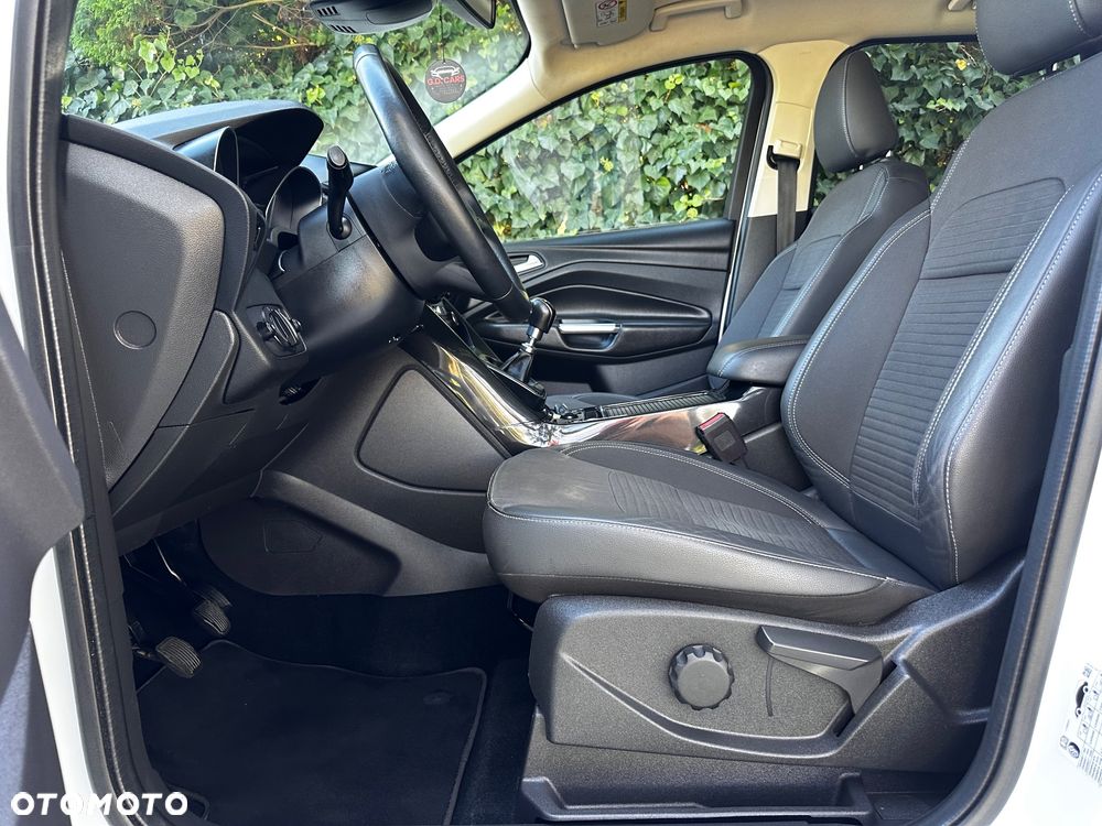Ford Kuga 2.0 TDCi 4WD Titanium Plus - 16