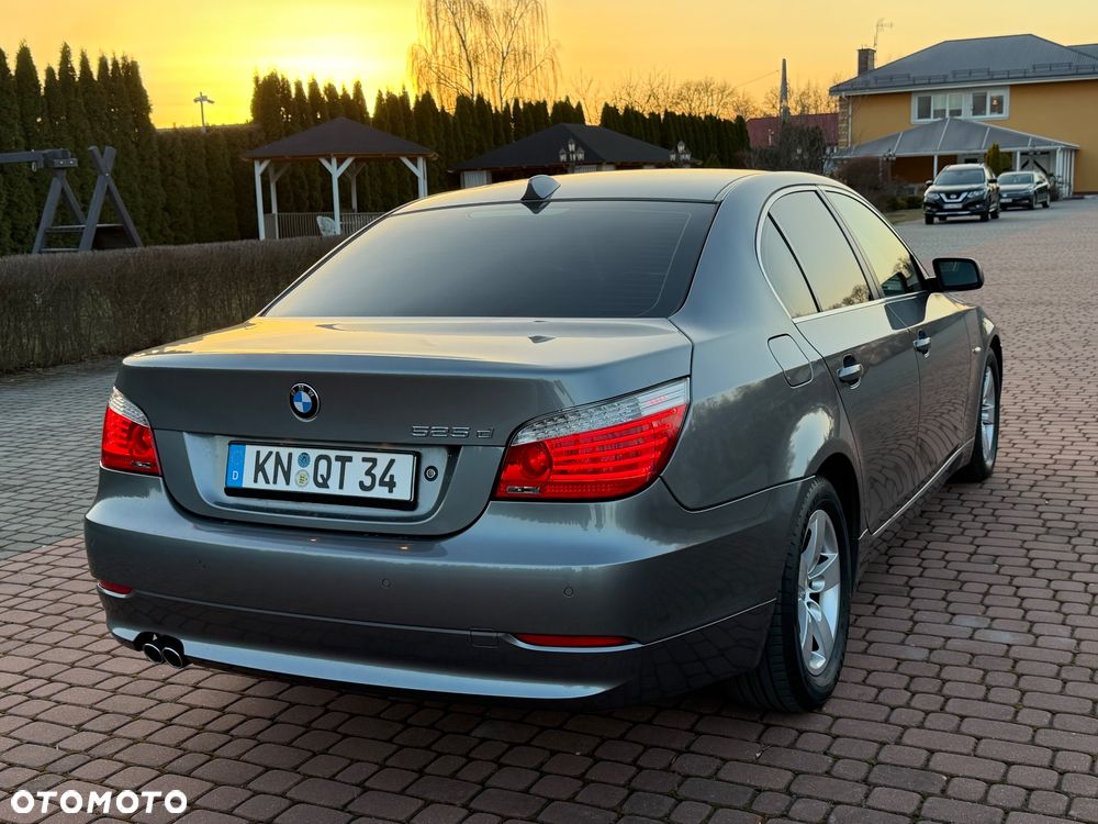 BMW Seria 5 525d Edition Lifestyle - 12