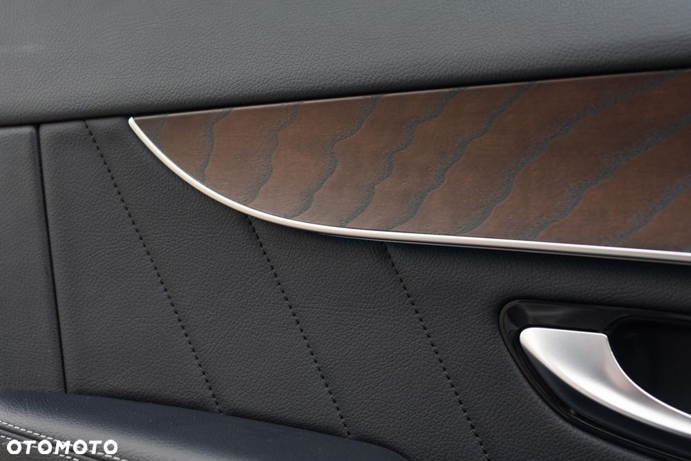 Mercedes-Benz GLC - 31