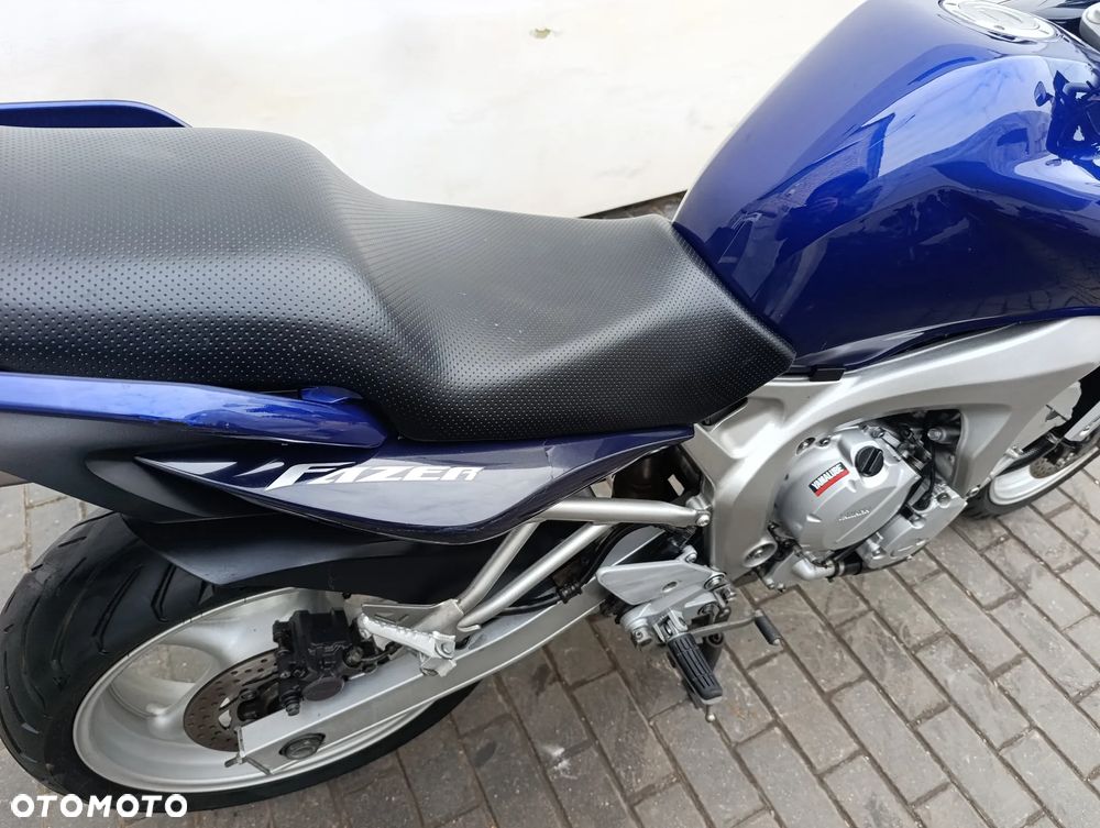 Yamaha FZ6 - 23