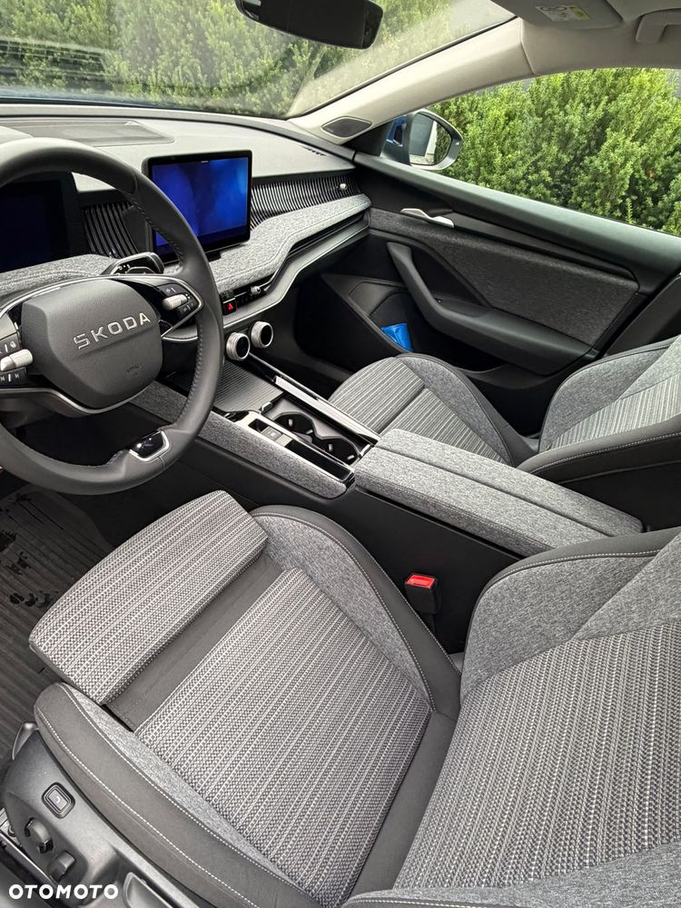 Skoda Superb 2.0 TDI SCR 4x4 Edition 130 DSG - 5