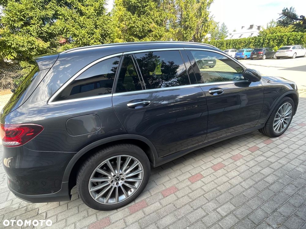 Mercedes-Benz GLC 300 4-Matic - 3