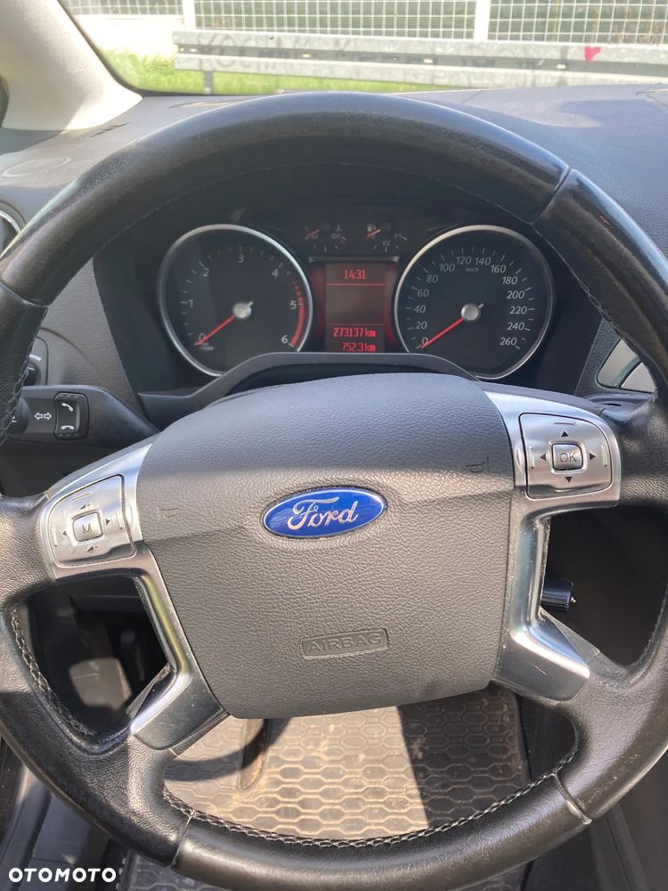 Ford S-Max ver-2-0-tdci-titanium - 11