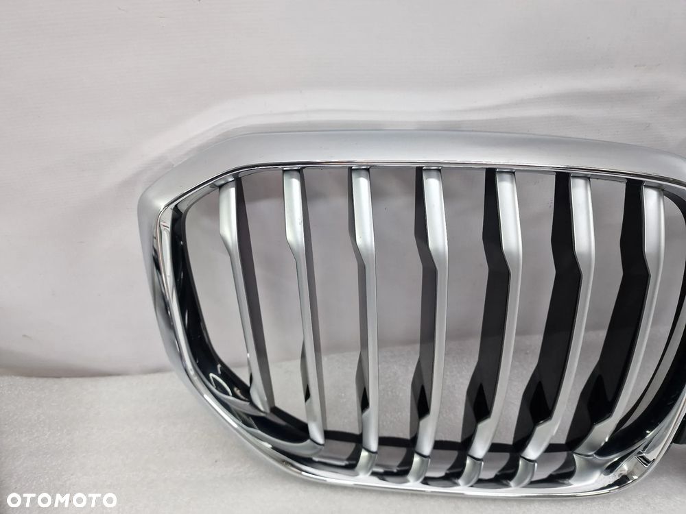 BMW X5 G05 19- ATRAPA / NERKI / GRILL PRZEDNI PRZÓD SATYNA + CHROM , NR 7454887 / 7454888 , NR AUKCJI GL403 - 16