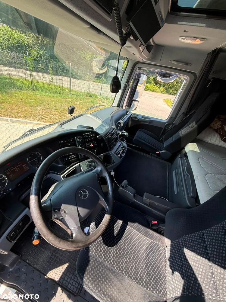 Mercedes-Benz Actros - 8