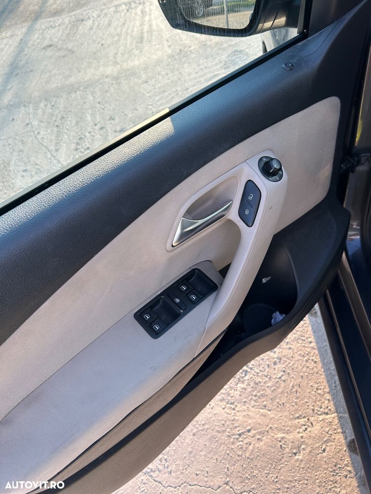 Volkswagen Polo - 5
