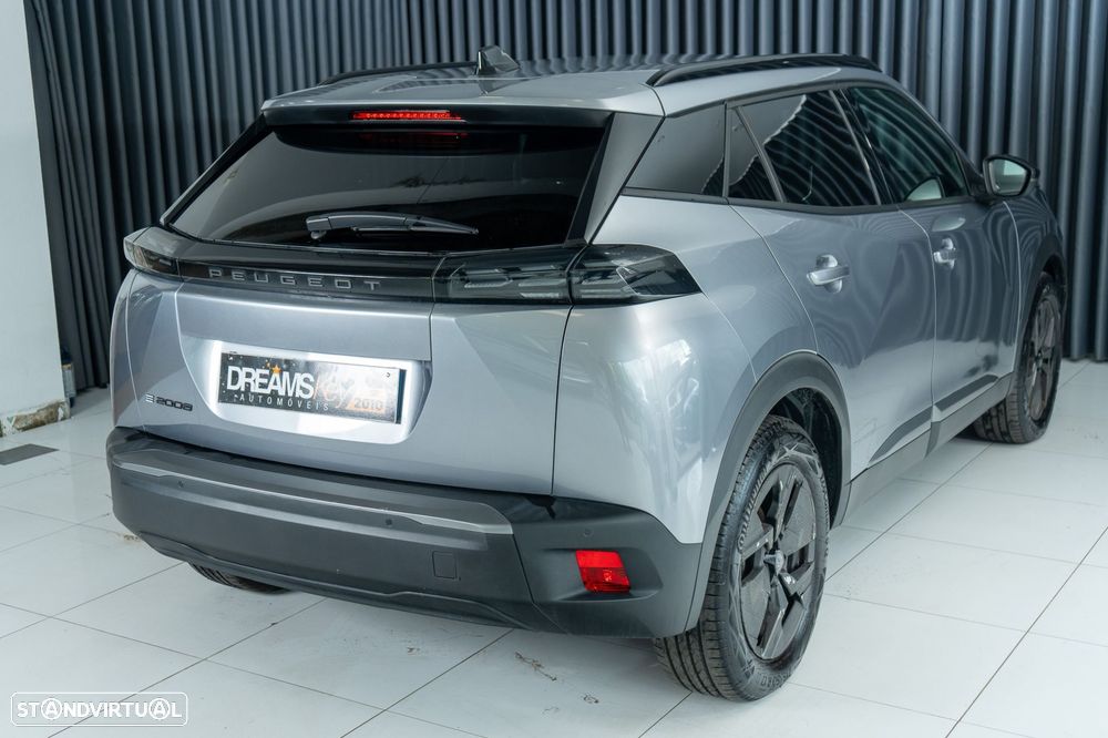 Peugeot e-2008 54 kWh Allure - 4