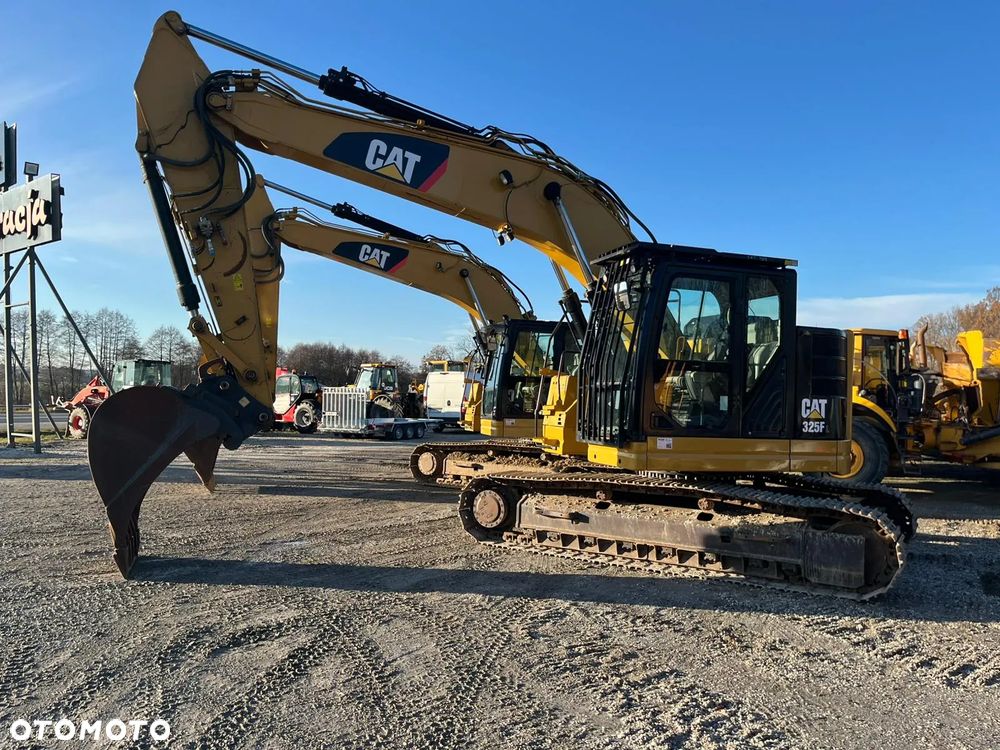 Caterpillar 325FLCR - 21