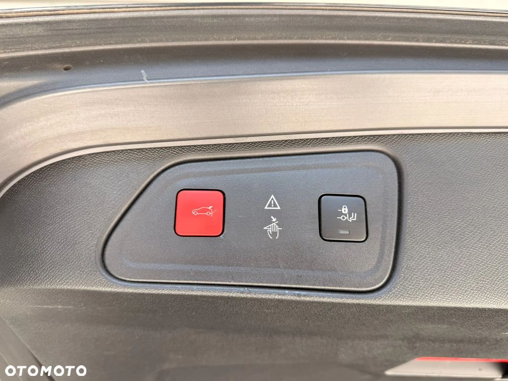 Peugeot 3008 1.6 PureTech GPF GT Line S&S EAT8 - 25